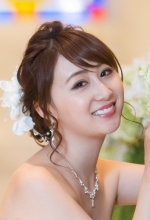 ウェディングドレスふんわりヘア