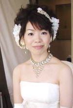 結婚式ショートでカールアップ