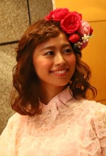 ゆる巻きお花ヘア