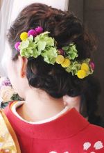 和装ヘアの髪飾り